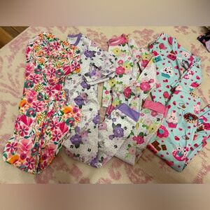 SHEIN Two-Piece Pajama Sets Bundle - Multicolor- Printed Toddler Girl 2-3y